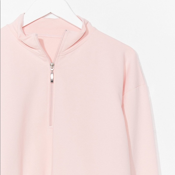 NWT Pink Cropped Sweatshirt and Joggers Set - Picture 2 of 5